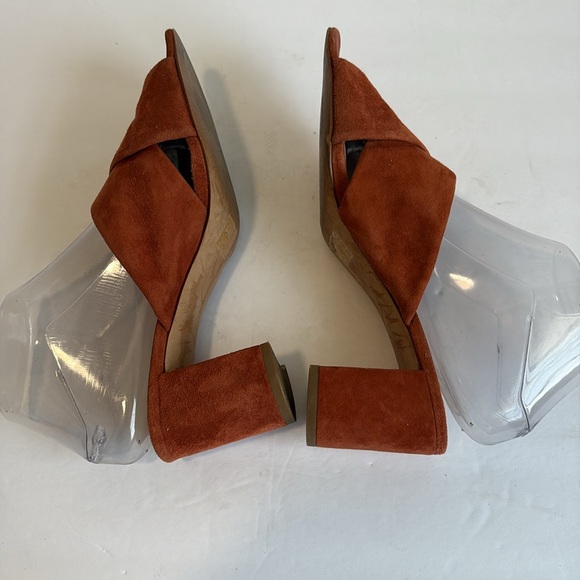 Madewell Suede Mules in Rust - Picture 5 of 13